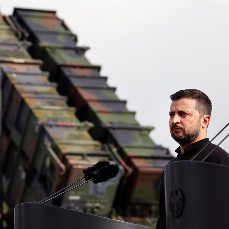 Donald Trump sends special envoy to warn Volodymyr Zelenskyy and tilting over Vladimir Putin amid mid term elections in US 