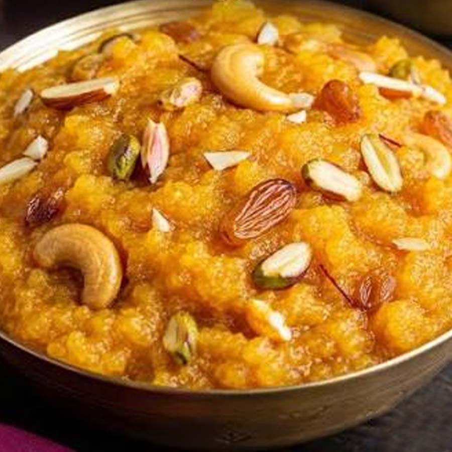 মুগ ডালের মোহনভোগ