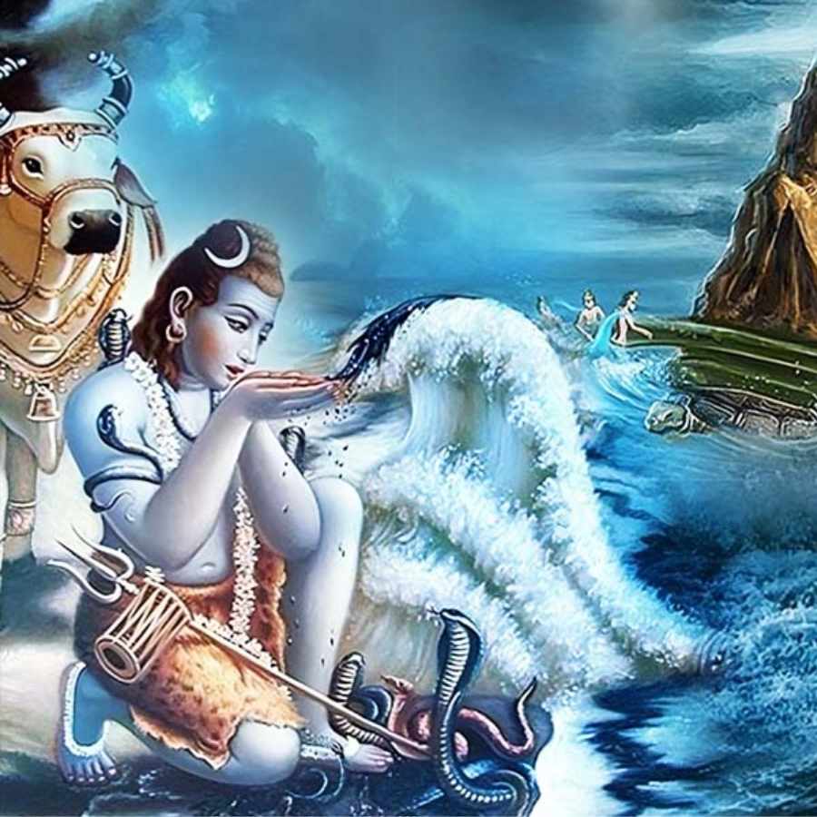 কেবল অমৃতই নয়, এই সমুদ্র মন্থনে উঠে এসেছিলেন রম্ভা, মেনকা-সহ প্রমুখ অপ্সরারা। 