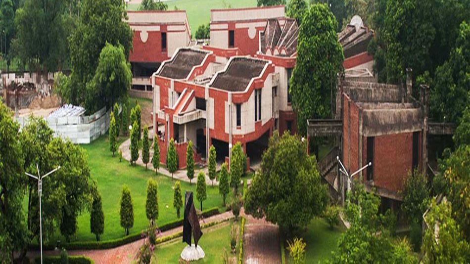 IITKanpur students bag Rs 1.47cr international pay package, highest