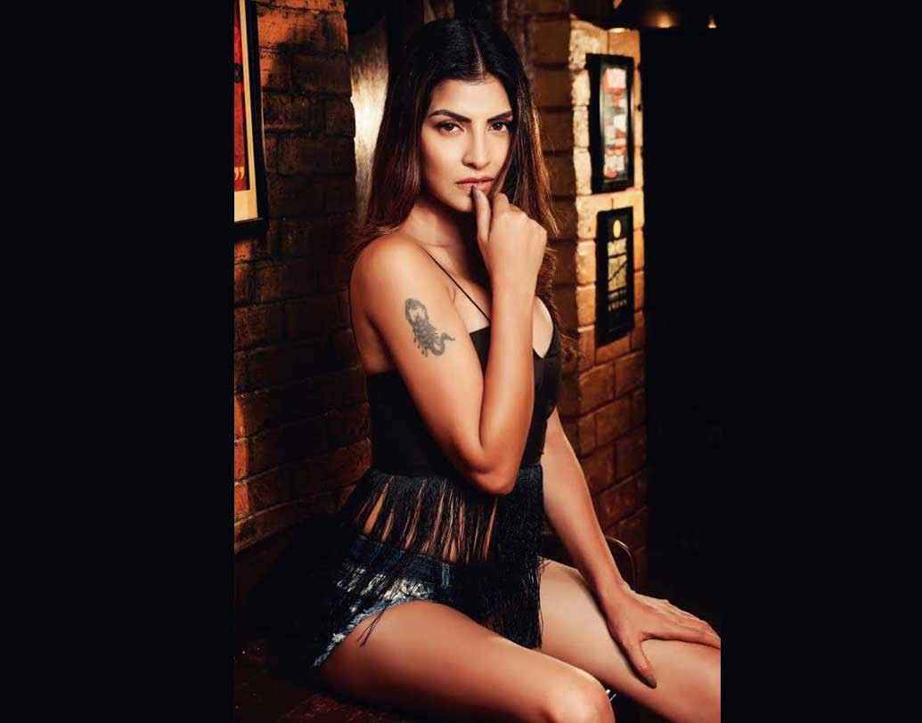 অভিনয় আর মডেলিং কেরিয়ারের বাইরে এ বার সম্পূর্ণ নতুন ভূমিকায় সামনে এসেছেন তিনি। অন্ত্রেপ্রেনর হিসেবে খুলে ফেলেছেন নিজের প্রথম বিউটি সাঁলো, সঙ্গে সমান তালে চলছে অভিনয়।