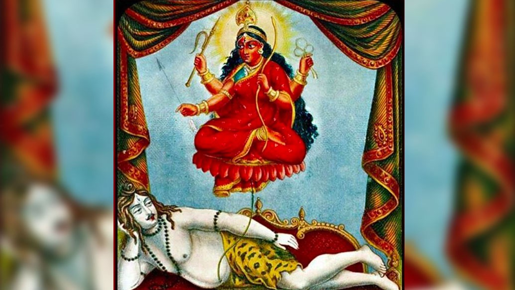 ওই ভয়ঙ্কর মূর্তি দেখে ভয় পেয়ে শিব পালাতে গেলে সতী দশ ‘মহাবিদ্যা’-র
রূপ ধারণ করে শিবকে দশ দিক দিয়ে ঘিরে ফেললেন। এর পর শিব তাঁকে দক্ষের
যজ্ঞে উপস্থিত থাকার অনুমতি দিলেন। সতীর ওই দশ প্রকার বিভিন্ন রূপ
‘মহাবিদ্যা’ বা ‘দশমহাবিদ্যা’ নামে পরিচিত।