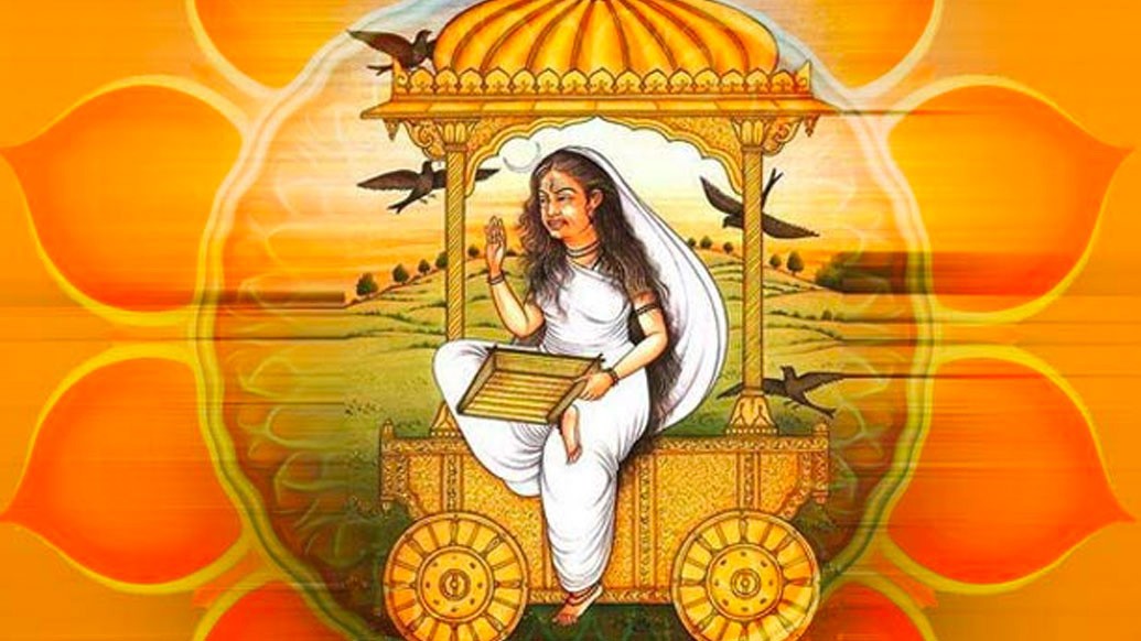 অগ্নির দ্বারা জগৎ ধ্বংসের পর ভস্মরাশি থেকে যে ধূম্র বা ধোঁয়া
নির্গত হয়, দেবী তার স্বরূপ। তাই তাঁর নাম ধূমাবতী। প্রচলিত বাকি
দেবীমূর্তির থেকে তাঁর রূপ সম্পূর্ণ আলাদা। বৈধব্য কাটাচ্ছেন এমন কোনও
দেবীর রূপ প্রচলিত সনাতম ধর্মে বিরল। কুরূপা এই দেবীর পুজোও অপ্রচলিত।