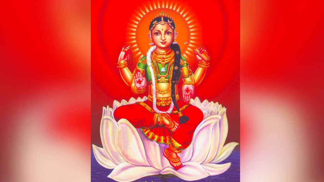 স্বর্গ মর্ত ও পাতাল। এই তিন লোক বা পুরের সুন্দরী হলেন
ত্রিপুরসুন্দরী বা ললিতা-ত্রিপুরসুন্দরী। দশমহাবিদ্যার তৃতীয় রূপ এই
দেবীর আর এক নাম ষোড়শী। তাঁর রূপ স্নিগ্ধ।