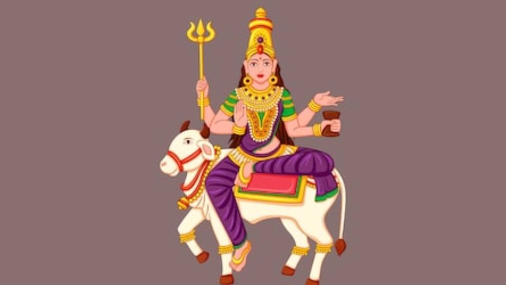 শক্তিসাধনার অন্যতম প্রতীক দেবী মহাগৌরীর বাহন ষাঁড়।