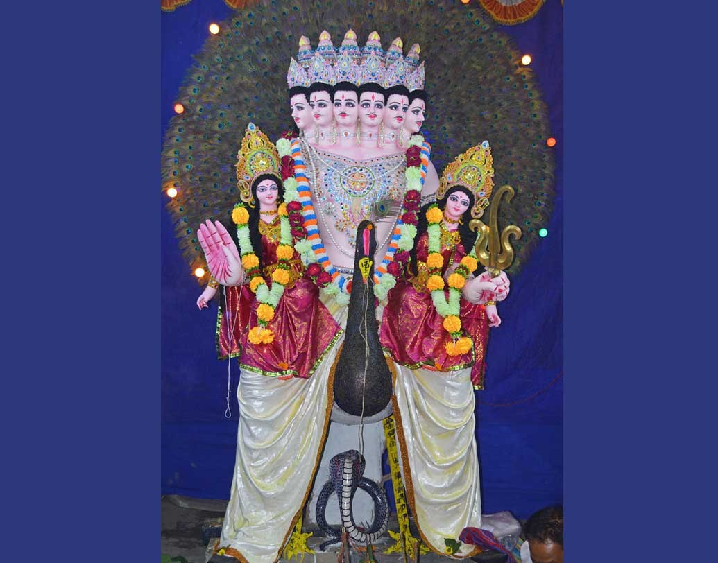 বাল্মীকি রামায়ণের কাহিনী অনুসারে, এই শরবনেই পরে গঙ্গার গর্ভে জন্মাবেন মহাতেজা কার্ত্তিকেয় বা কার্তিক। সে অন্য প্রসঙ্গ। আপাতত শিব দেবতাদের অনুরোধে বসুন্ধরাতে নিজ তেজ মোচন করলেও, পার্বতী হলেন রুষ্ট। অভিশম্পাত করলেন বসুন্ধরা আর দেবতাদের।