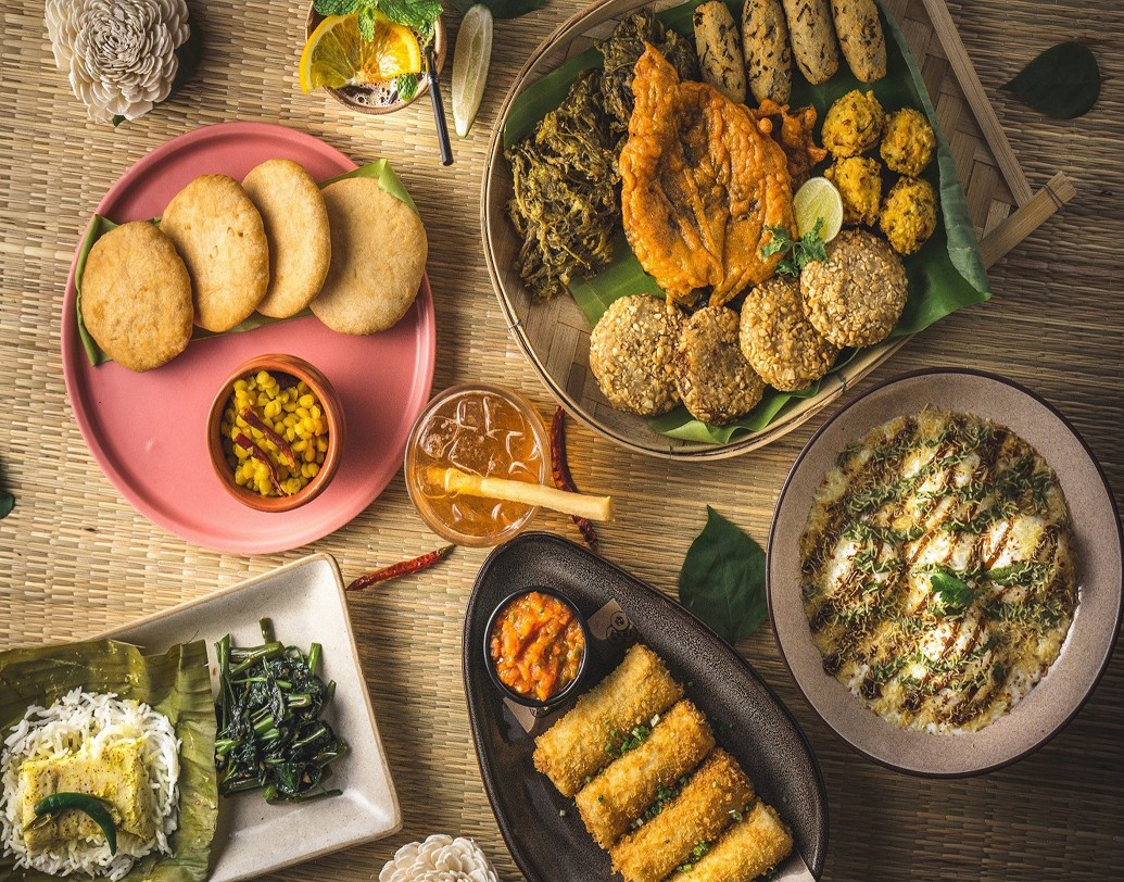 ২৭ সেপ্টেম্বর থেকে ১১ অক্টোবর অবধি চলবে এই ফু়ড থিম। পুজোয় প্যান্ডেল হপিংয়ের মাঝে ঢুঁ মারতেই পারেন এই রেস্তরাঁয়। পুজোয় বেলা ১২ টা থেকে রাত ১২ টা পর্যন্ত খোলা থাকবে দুটি রেস্তরাঁই।