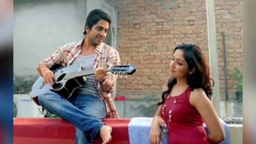 ছবিতে দেখা যায় দিল্লিবাসী পঞ্জাবি ছেলে ভিকি সেখানকারই বাঙালি মেয়ে অসীমার প্রেমে পড়ে যায়। এই ছবিতে শুধু মাত্র যে দুটো ভিন্ন সংস্কৃতির পরিবারকেই দেখা হয়েছে। এছাড়াও দিল্লির সিআর পার্কে এই প্রেমিক যুগলকে বাঙালি কমিউনিটির আয়োজিত দুর্গাপুজোয় প্যান্ডেল হপিং করতে দেখা গেছে।