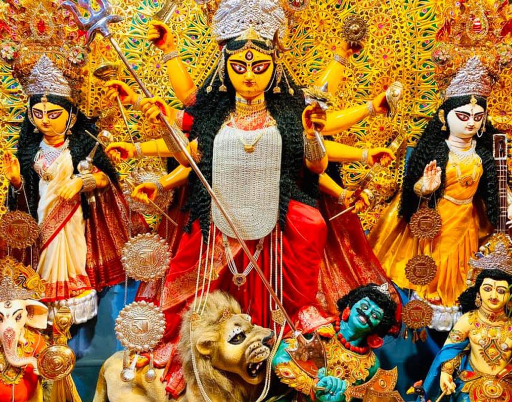 Durga Puja 2019: Some glimpses from Sudipa Chatterjee's royal Durga Puja dgtl 