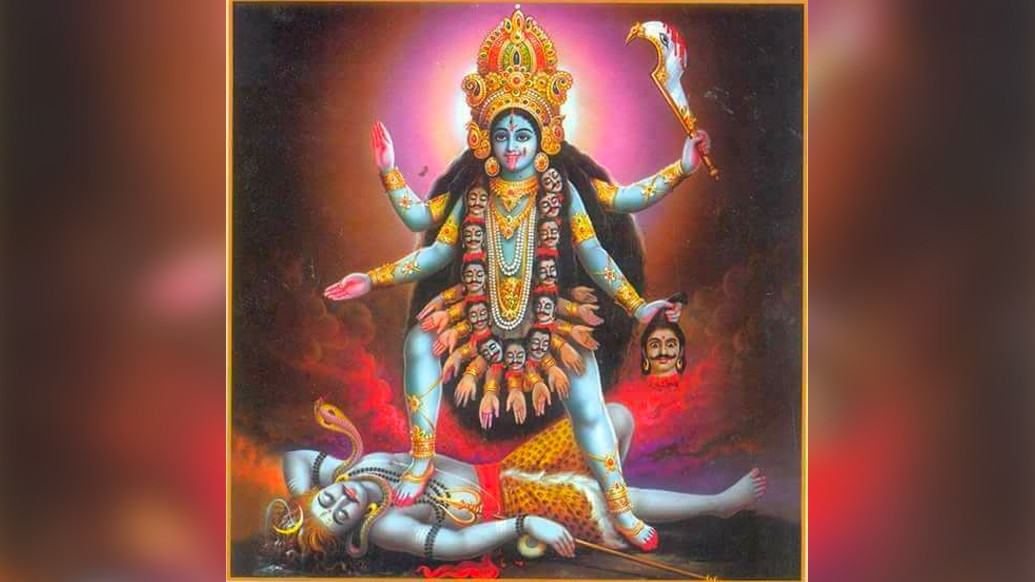 কৃষ্ণানন্দের শিষ্য ছিলেন রামপ্রসাদ। তিনি তাঁর রামপ্রসাদী গানের সুরে, ভয়ঙ্করী রূপের দেবী কালীকে করে তুললেন নিজের মা।