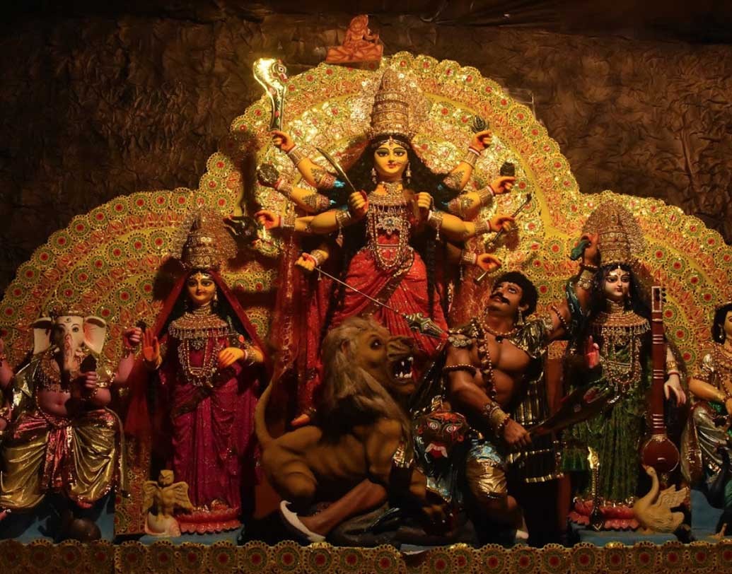 প্রতি বছরের মতো এ বারও বি কে ব্লক তাদের অভিনবত্ব বজায় রেখেছে।