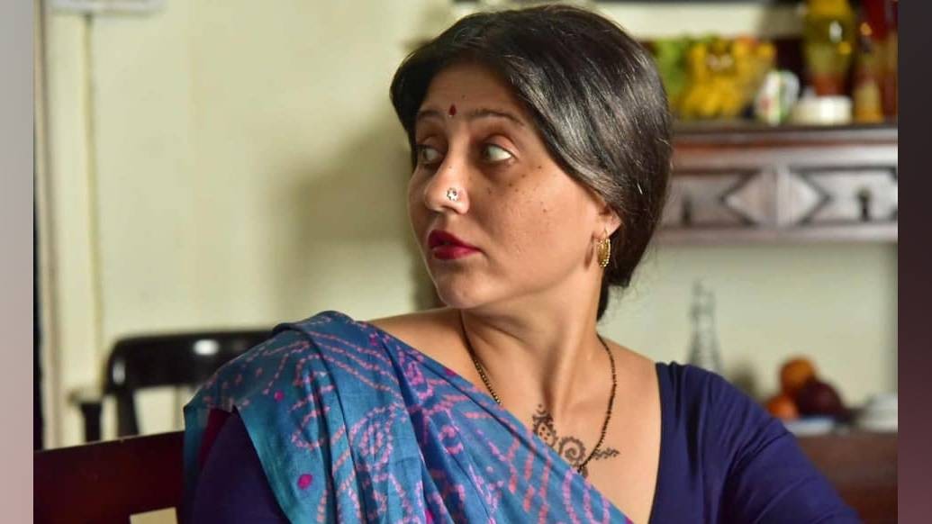 পরিচালক অর্জুন দত্তের দ্বিতীয় ছবি ‘গুলদস্তা’র ট্রেলার ইউটিউবে আসার পর থেকেই চর্চিত বিনোদন জগতে। অপেক্ষায় দর্শকেরা। ট্রেলারে স্বস্তিকার নয়া অবতার ভক্তদের মন কেড়েছে- এ যেন একেবারে অন্য চমক।