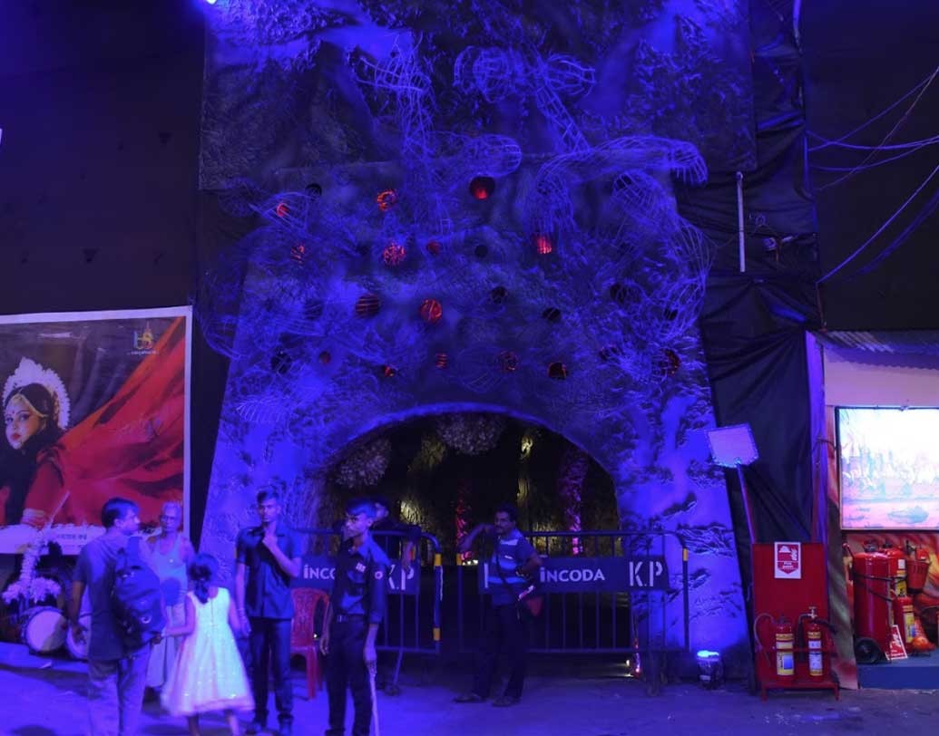 মহালয়ার পর থেকেই মানুষ আসতে শুরু করেছে চোরবাগানের প্যান্ডেলে।