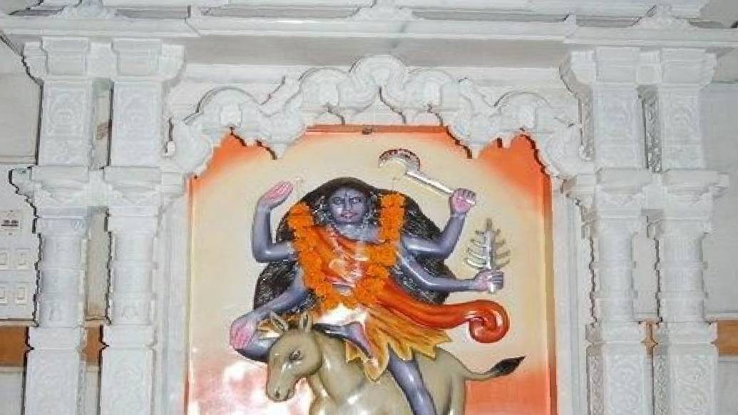 বারাণসী, বিহার, উত্তরপ্রদেশের মির্জাপুর, পঞ্জাবের পটিয়ালায় দেবী কালরাত্রির মন্দিরে পুণ্যার্থী সমাগম হয় নবরাত্রিতে। তথ্য সহায়তাঃ অর্পিতা রায়চৌধুরী।