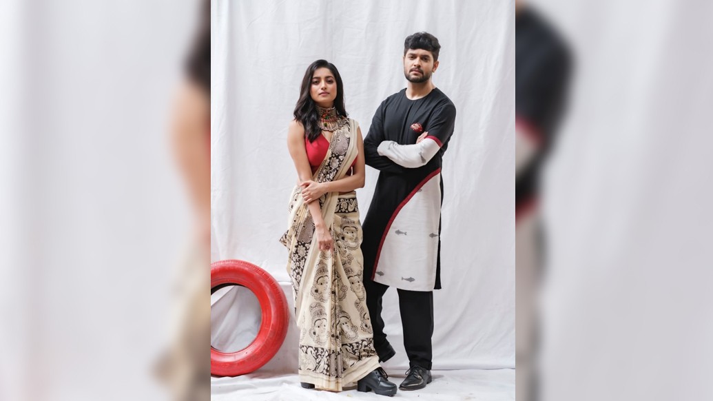 নাই বা থাকুক তাতে দামি ব্র্যান্ডের ছাপ, বেছে নিন দেশজ শিল্পকেই। অতিমারির বাজারে আপনার সঙ্গী হয়ে উঠুক দেশের ঐতিহ্য। এটাই ছিল সার কথা।