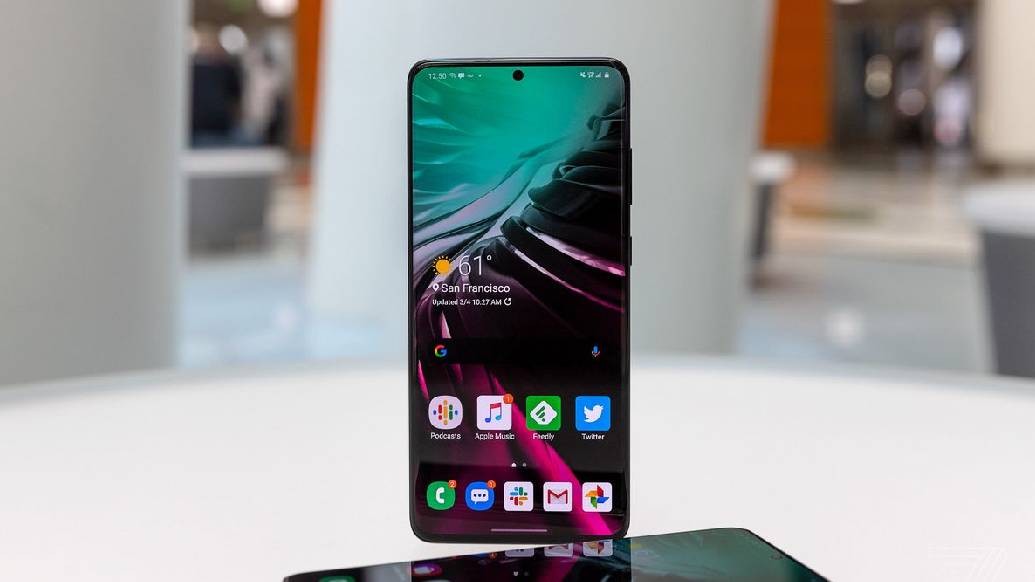 ফ্লিপকার্টের বিগ দিওয়ালি সেলে ৮৩,০০০ টাকার স্যামসাং গ্যালাক্সি এস২০+ পাওয়া যাবে ৪৯,৯৯৯ টাকায়। গ্রাহক যদি এক্সচেঞ্জ অফারে এই ফোন কেনেন, সে ক্ষেত্রে ১৪,৮৫০ টাকা অবধি অতিরিক্ত ছাড় পেয়ে যাবেন তিনি।