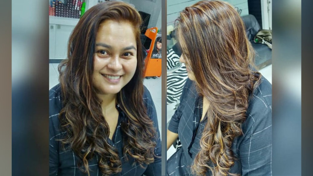 কপার হাইলাইটস: লম্বা চুল হলে অনেক ধরনের রং করে, তারপর নীচের দিক পার্মিং করলে ভাল দেখায়। হালকা ব্লন্ড শেড চুলে অন্য মাত্রা এনে দেয়।