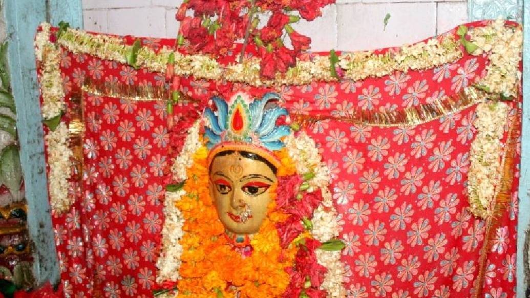 বারাণসীতে দেবী শৈলপুত্রীর মন্দিরের স্থানমাহাত্ম্য ভক্তদের কাছে গভীর। প্রতি বছর নবরাত্রিতে এই মন্দিরে প্রচুর পুণ্যার্থী সমাগম হয়।