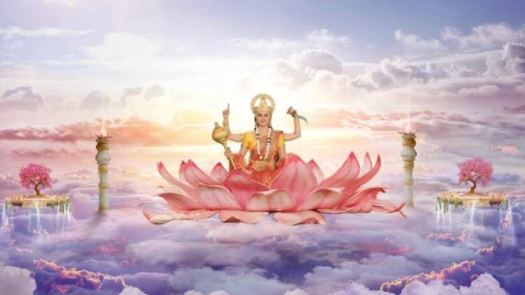 দেবী দুর্গার সিংহবাহিনী এই রূপ ৮ রকম সিদ্ধি দান করেন।