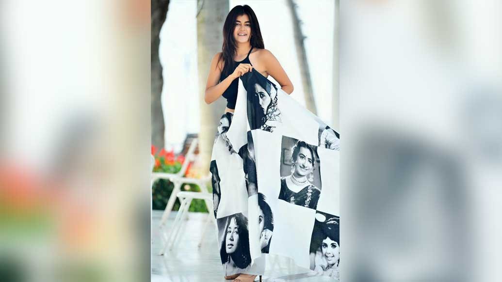 বাংলার সংস্কৃতির ফেলে আসা উপকরণ তাঁর পোশাকে ফিরিয়ে এনেছেন শুভা। শাড়িতেই মহাভারত কিংবা রবি বর্মার ছবি তুলে ধরছেন তিনি। শাড়িতে ফুটে উঠছে রামায়ণের গল্প। বিশেষ করে আঁচলের দিকে গুরুত্ব দিচ্ছেন তিনি ডিজাইনার হিসেবে। ক্যামেরা কিংবা পুরনো দিনের প্রিয় নায়িকার ছবিও থাকছে শাড়ির বুননে।