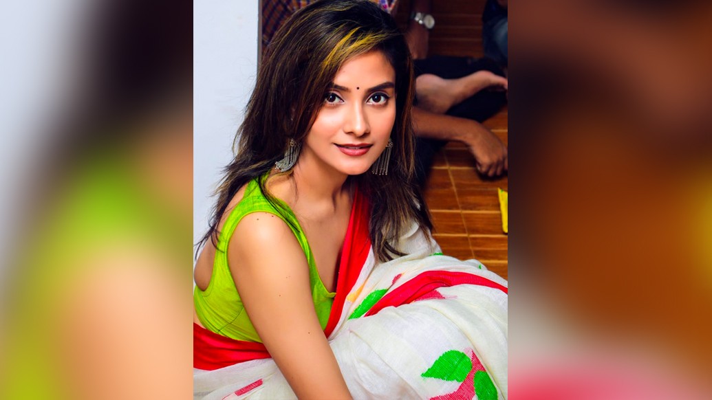 মডেলরা ভাল অভিনেত্রী হতে পারে না- এই প্রচলিত ধারণাটাও বদলাতে চান তরুণিমা। তাঁর মতে, এক জন দক্ষ মডেল যে ভাল অভিনেত্রীও হতে পারেন, তা দেখিয়ে দেওয়ার সময় এসে গেছে।