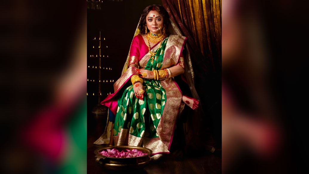 আর পুজোর প্ল্যানিং? সেই ভাবে পুজোর প্ল্যানিং নেই রূপাঞ্জনার। ঝাড়গ্রামে অভিনেত্রীর মামাবাড়িতে দুর্গাপুজো হয়। এ বার ৭৮-এ পা দেবে। তবে এ বার আর সেখানে যাওয়া হবে না তাঁর।