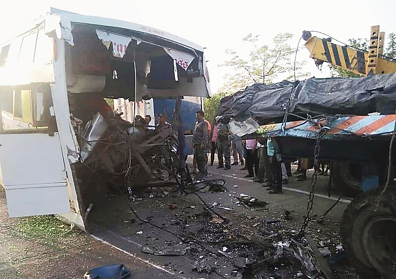 The mangled vehicle at Danua Valley, 60km from Hazaribagh district headquarters, on Monday.