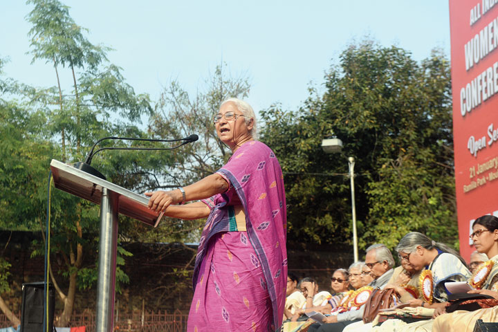 Medha Patkar reminds women attending a rally at Ramlila Maidan in Moulali that the hearing on CAA at the Supreme Court is scheduled for Wednesday