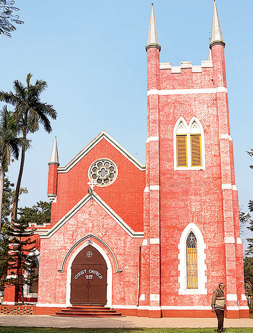 a-railway-church-in-liluah-telegraph-india