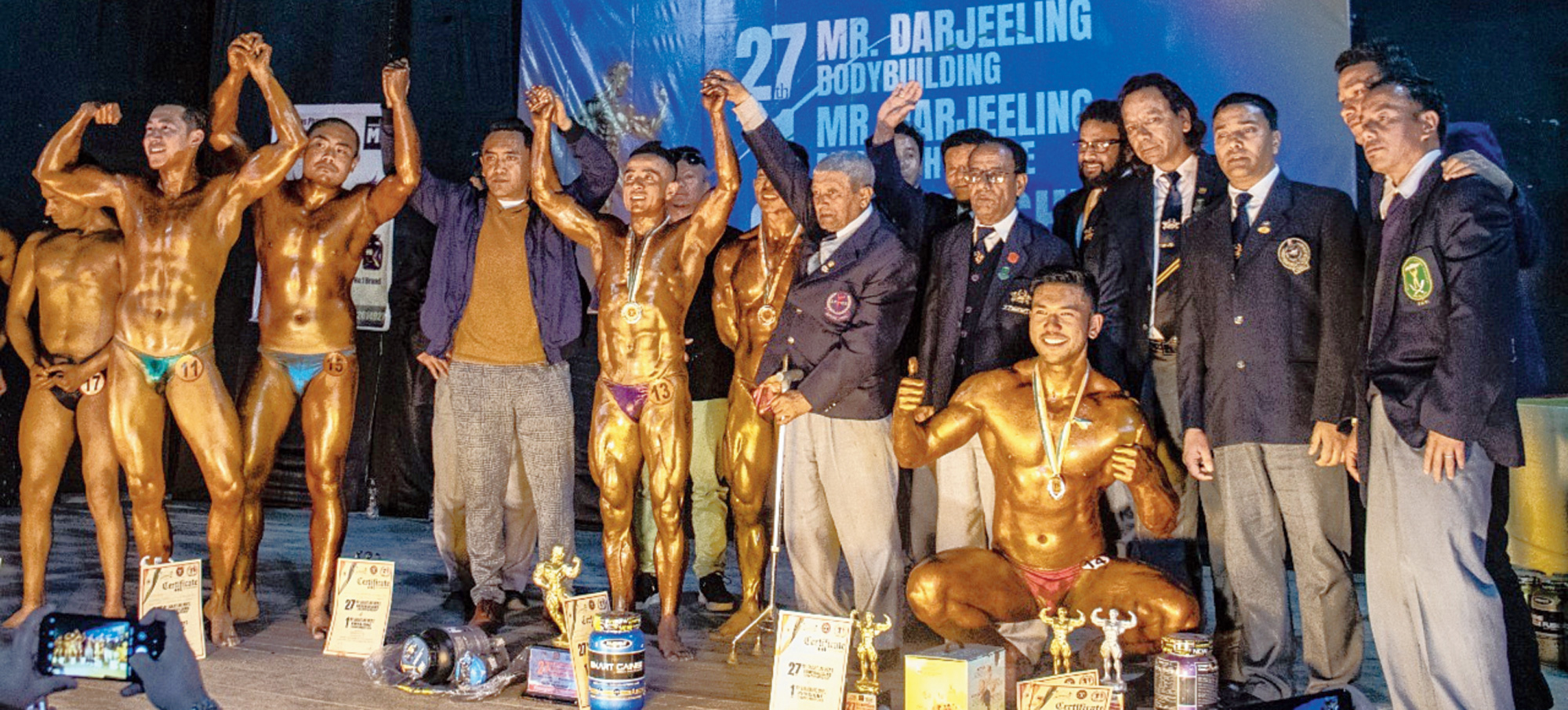 Pasang Sherpa (centre) after winning the title in Darjeeling.
