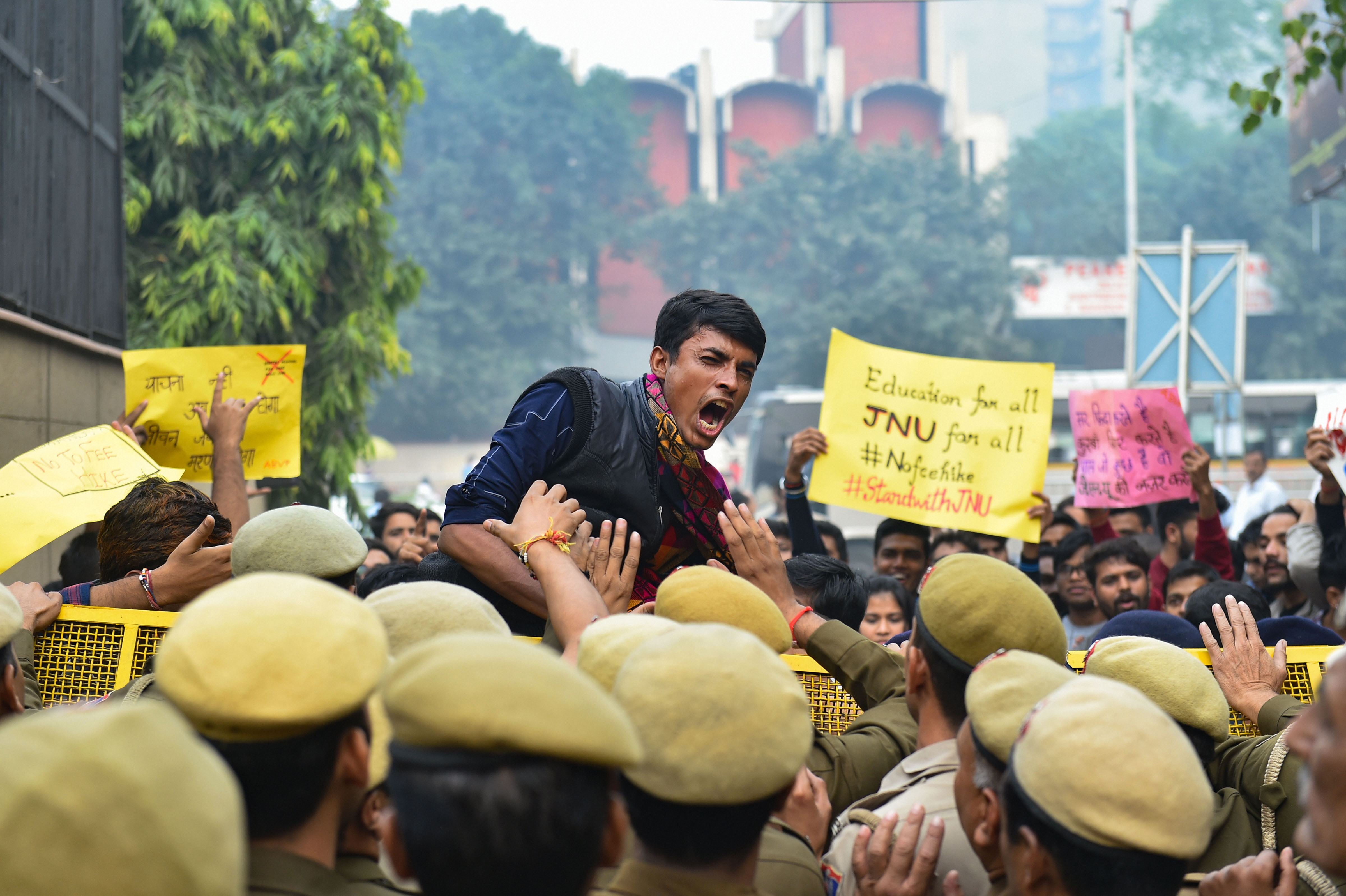 Police stop JNU students' protest march, baton-charge protesters ...