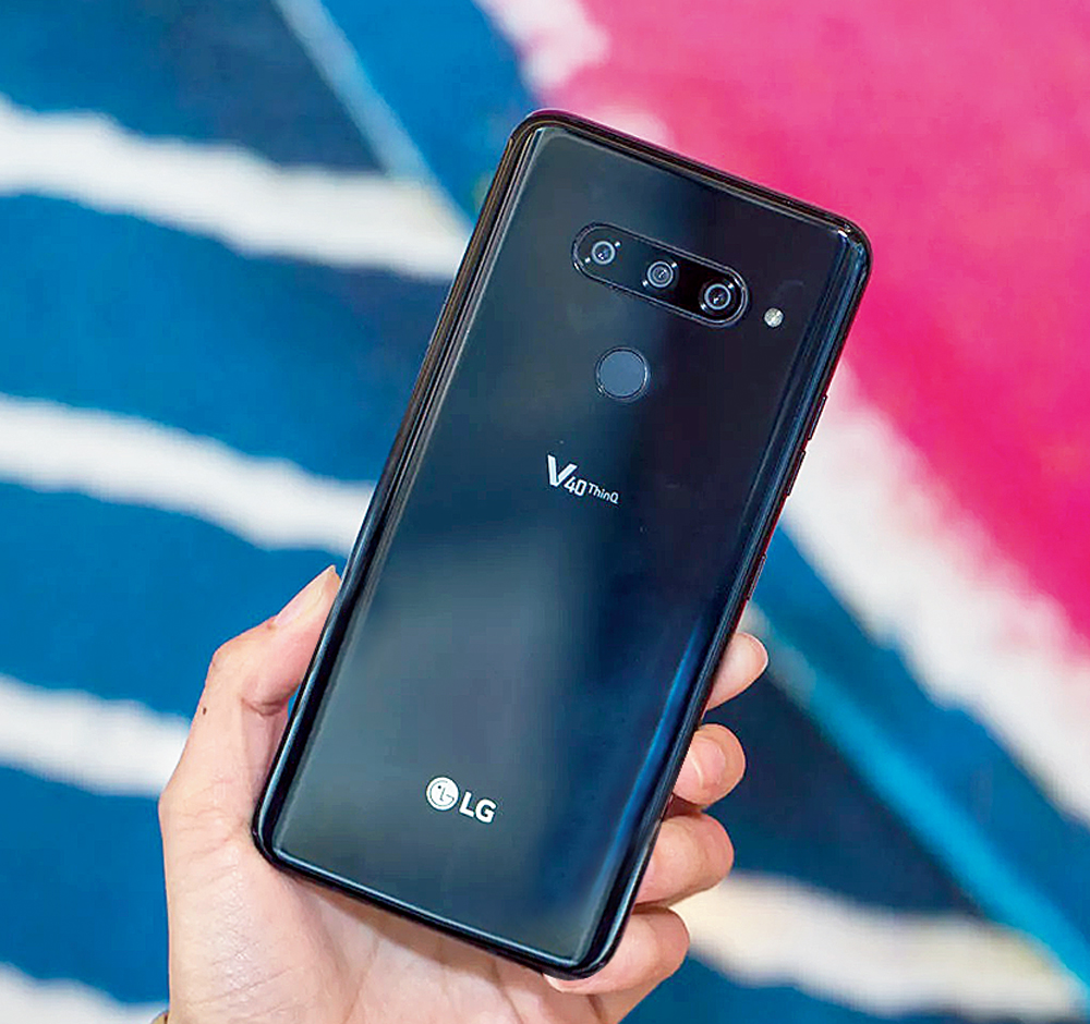 The LG V40 ThinQ