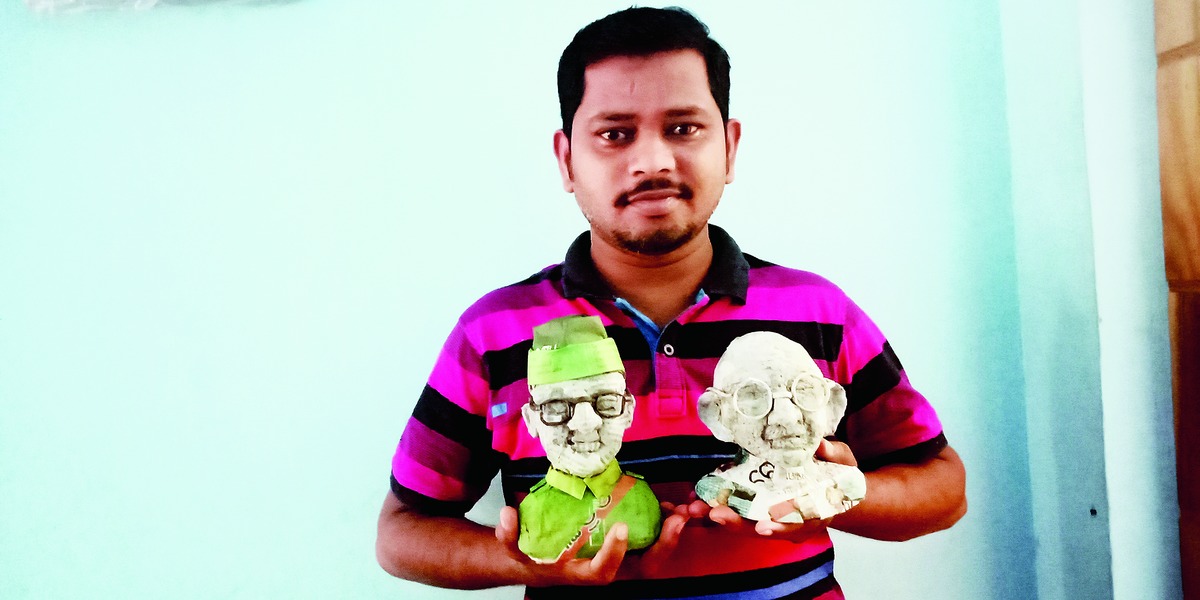 Sculptures made from newspapers - Telegraph India