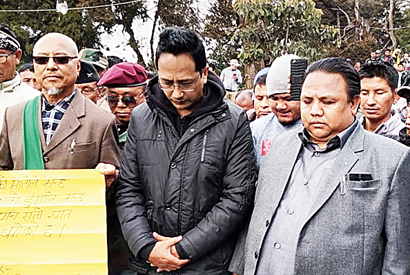 Mann Ghisingh and other GNLF leaders on Sunday pay homage to the CRPF troopers killed in Pulwama
