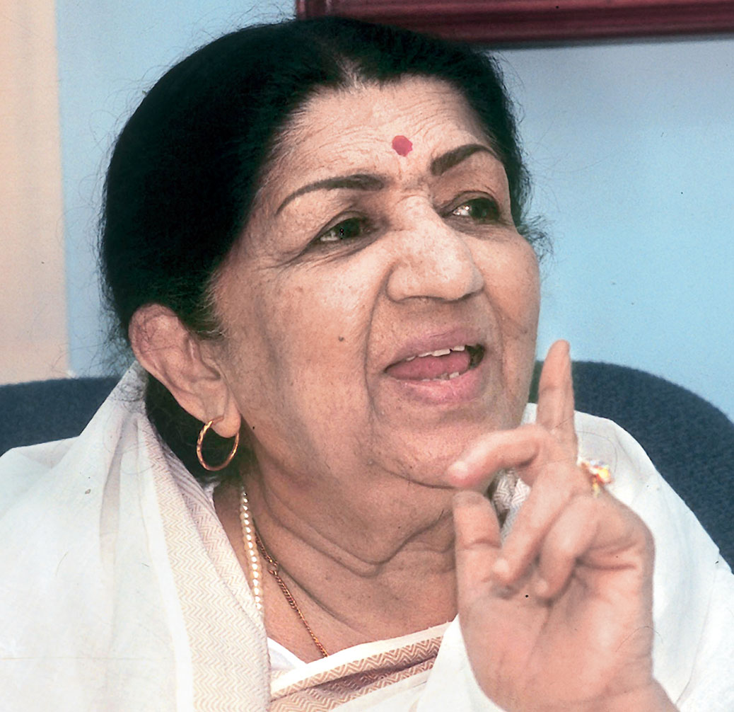 Lata Mangeshkar's Battle For Royalty And Famous Tiffs Reflect Her