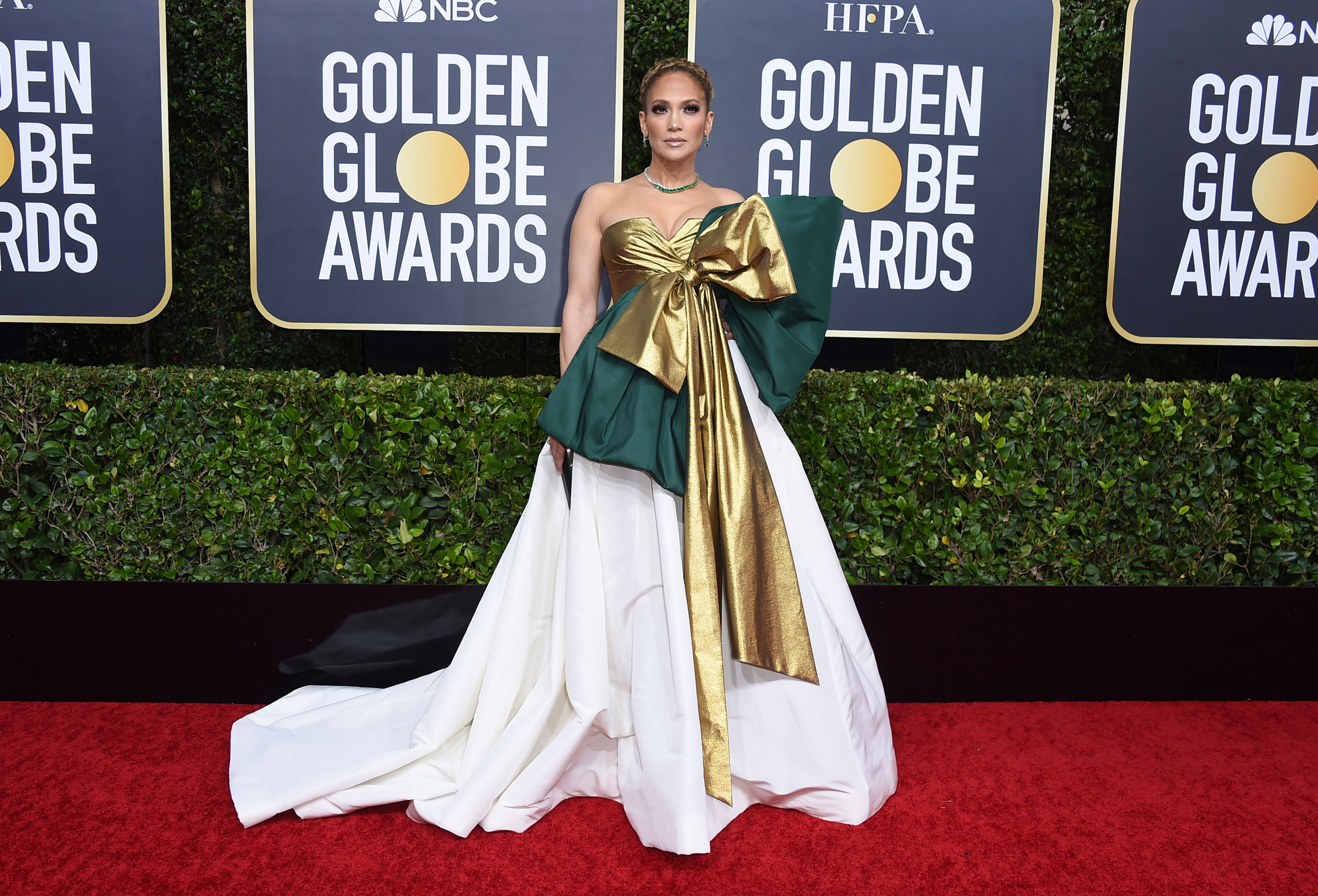 Jennifer Lopez made a grand entry in a billowy Valentino ballgown but with OTT golden and green bows that gave us some serious Xmas hangover feels. As much as we love JLo, we are not too sure about the entire look and even the braided bun looked a tad bit off.
