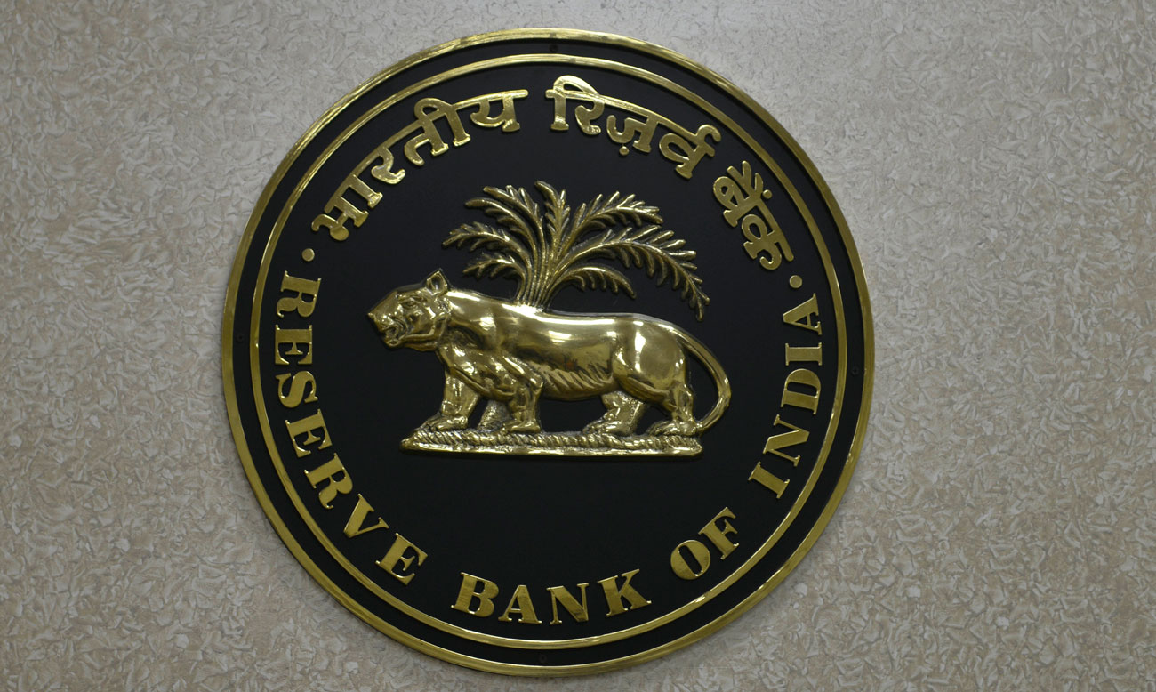 The RBI is being pressurized to change interest rates as per the short-term requirements of the government