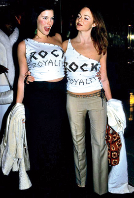 Liv Tyler and Stella McCartney: If The Met Gala is known for its fashion looks that celebrities carefully plan for all year, descendants of rock ’n’ roll royalty, Liv Tyler and Stella McCartney, dared to give the drama a miss as they rocked the 1999 red carpet wearing DIY-style one-shoulder, studded tops with “Rock Royalty” splashed on them.