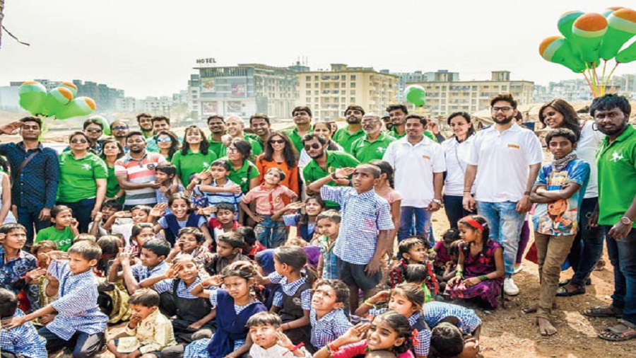 An army marches towards a hunger-free world on Independence Day -A non-profit outfit, the RHA works on a zero-fund model where volunteers form chapters to address hunger problem in their area by distributing food from restaurants to those in need