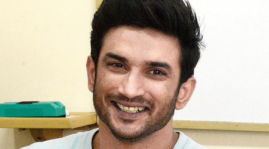 birth anniversary of actor Sushant Singh Rajput he carved a niche for  himself in the industry htzs  Sushant Singh Rajput Birthday य फलम  सशत क बनत ह एक महन एकटर 