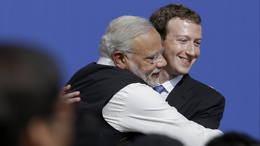 PM Narendra Modi with Mark Zuckerberg at the Facebook office in Menlo Park, US, in 2015