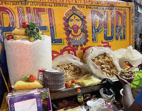 Making a stop at a bhel puri stall around 8.30pm.