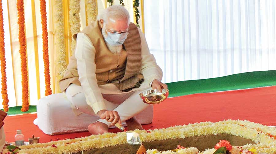 Modi performs bhoomi pujan during the foundation stone ceremony for the new Parliament building Thursday. 