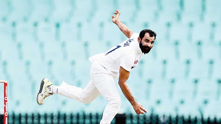 Mohammed Shami bowls on the third day of India’s tour match against Australia A at SCG on Sunday. 