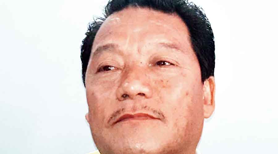 Gurung support rings alarm bells for TMC Trinamul is in alliance with both rival factions of the Gorkha Janmukti Morcha - Hill team meets Shah