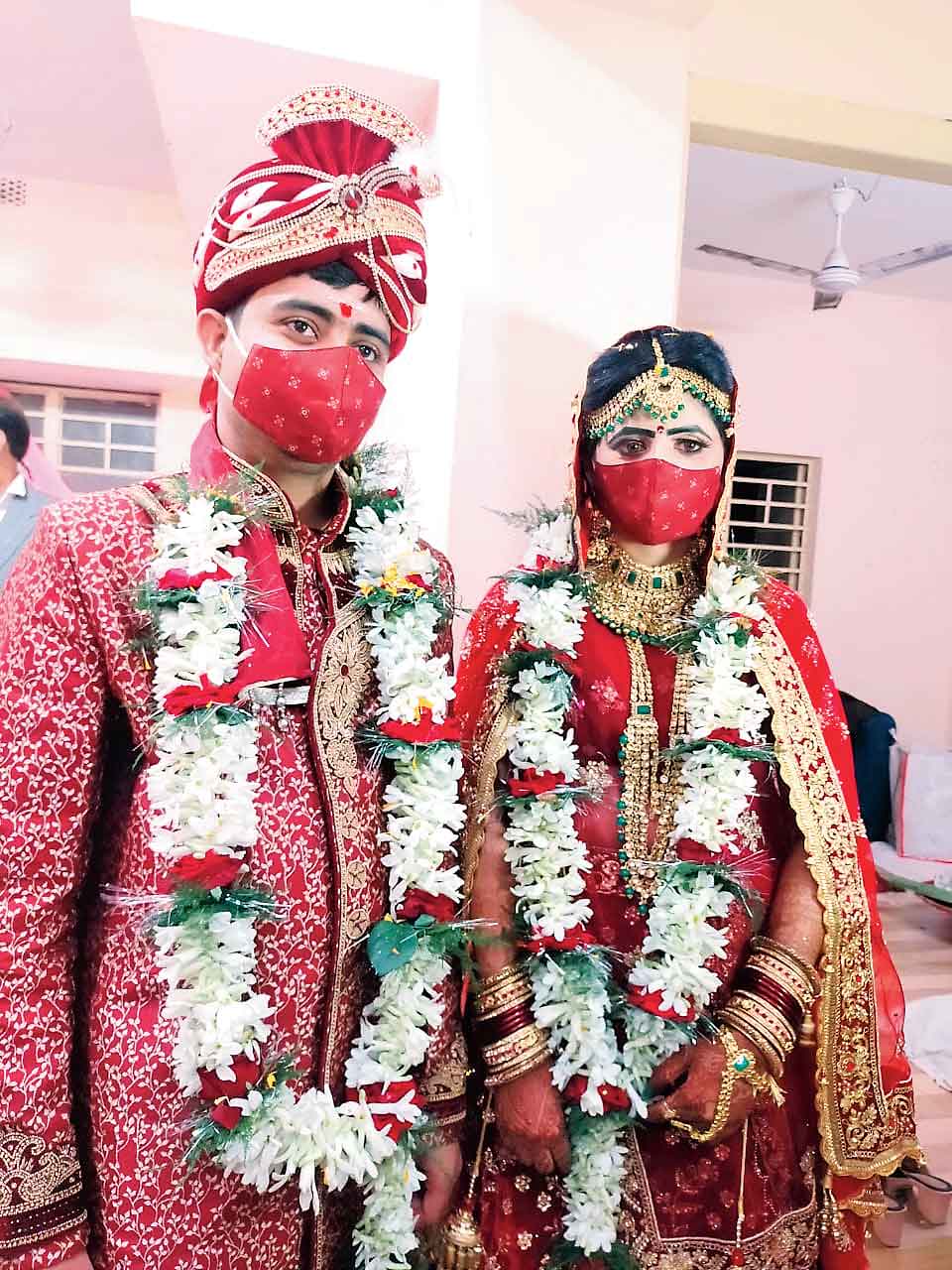 The wedding season saw options in chiffon, sequins or even beaded masks