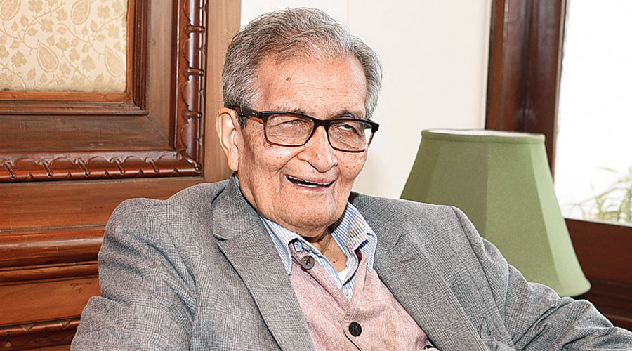 Amartya Sen thanks Mamata Banerjee for support - in the controversy over his ancestral property on the Visva-Bharati campus Amartya Sen thanks Mamata Banerjee for support - in the controversy over his ancestral property on the Visva-Bharati campus