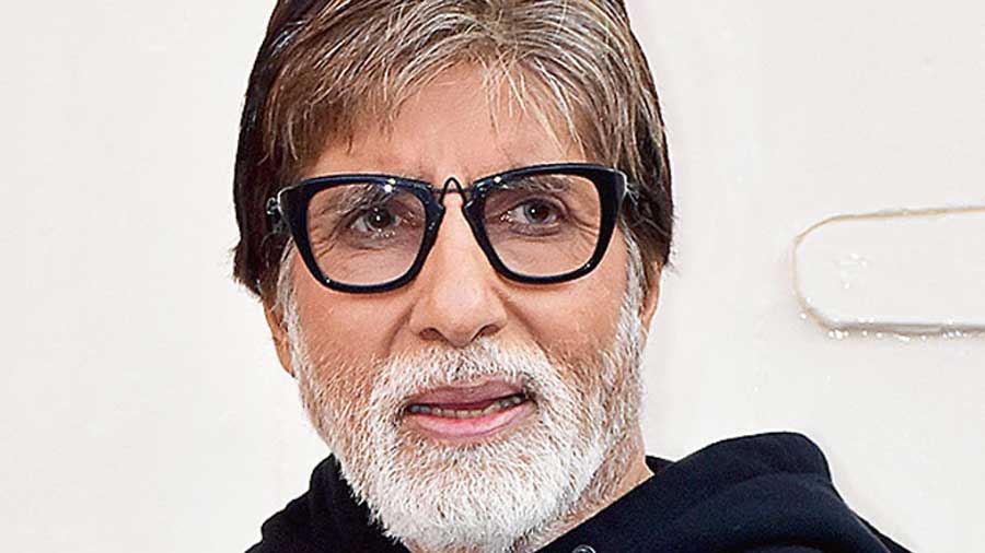 Amitabh Bachchan, son Abhishek test positive for Covid-19 'All that have been in close proximity to me in the last 10 days are requested to please get themselves tested'