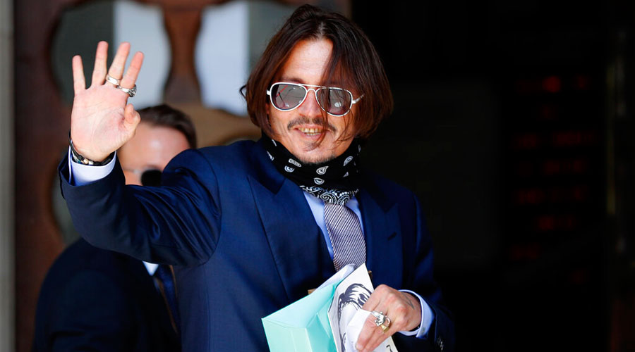 johnny-depp - Coercion finger at Johnny Depp - Telegraph India