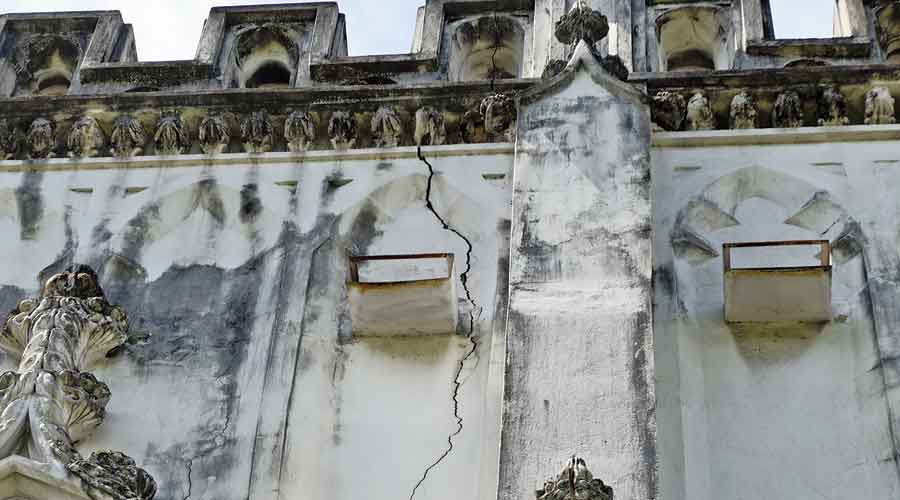 A crack on an outer wall of the cathedral